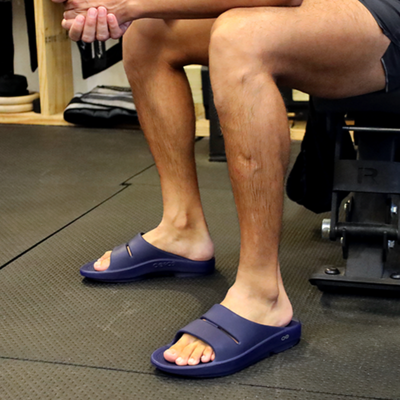 OOFOS Men's OOahh Slide - Navy