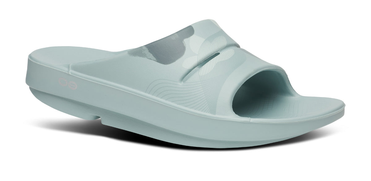 OOFOS Women&#39;s OOahh Slide - Mist Breeze