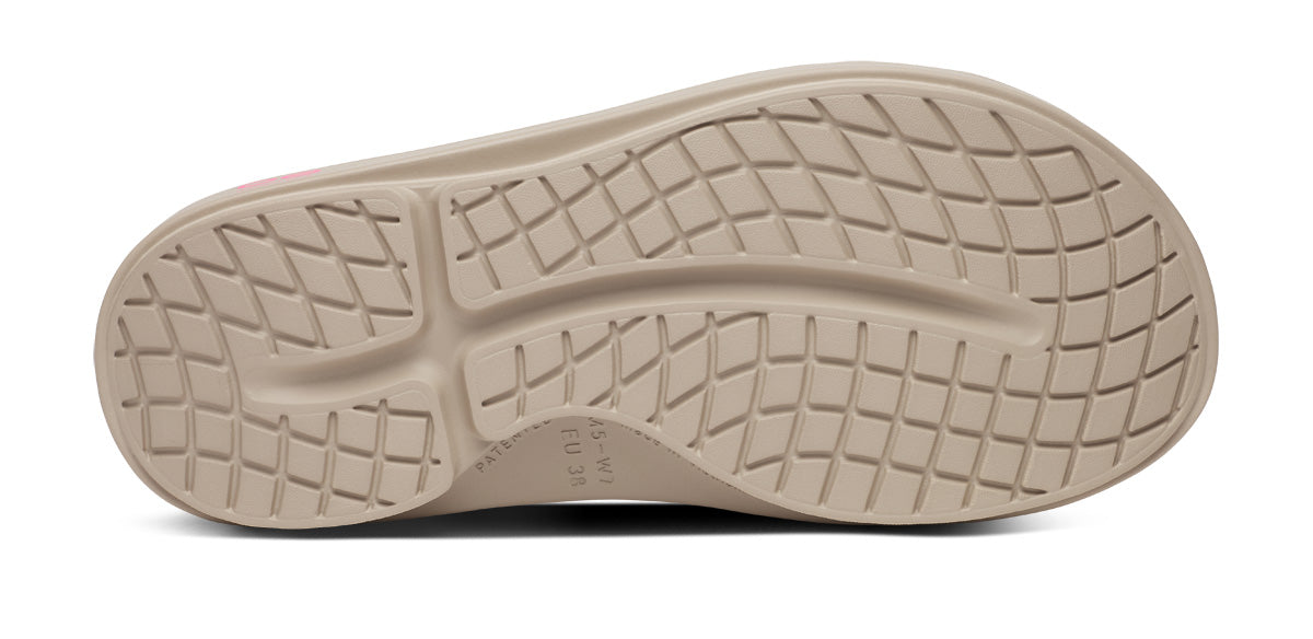 OOFOS Women&#39;s Limited Edition 2025 OOahh FUSED - Project Pink