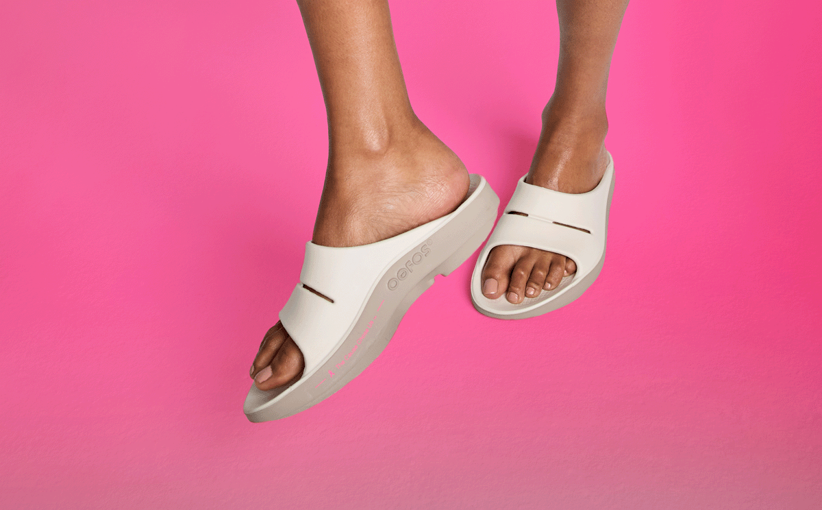 OOFOS Women&#39;s Limited Edition 2025 OOahh FUSED - Project Pink