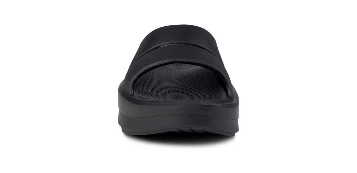 OOFOS Women&#39;s OOmega OOahh Slide - Black