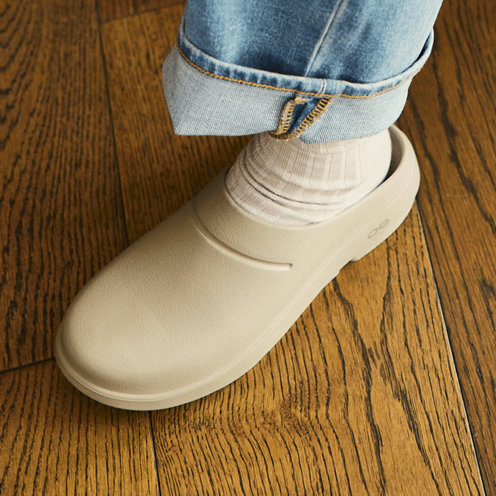 OOFOS Women's OOcloog Clog - Nomad