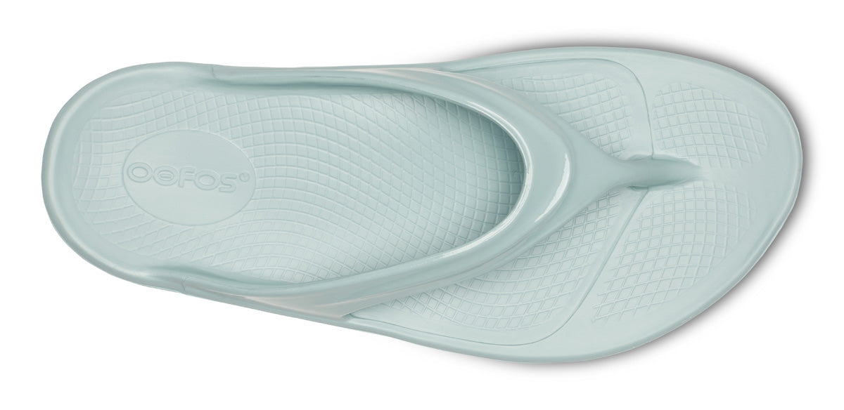 OOFOS Women&#39;s OOlala Thong - Mist