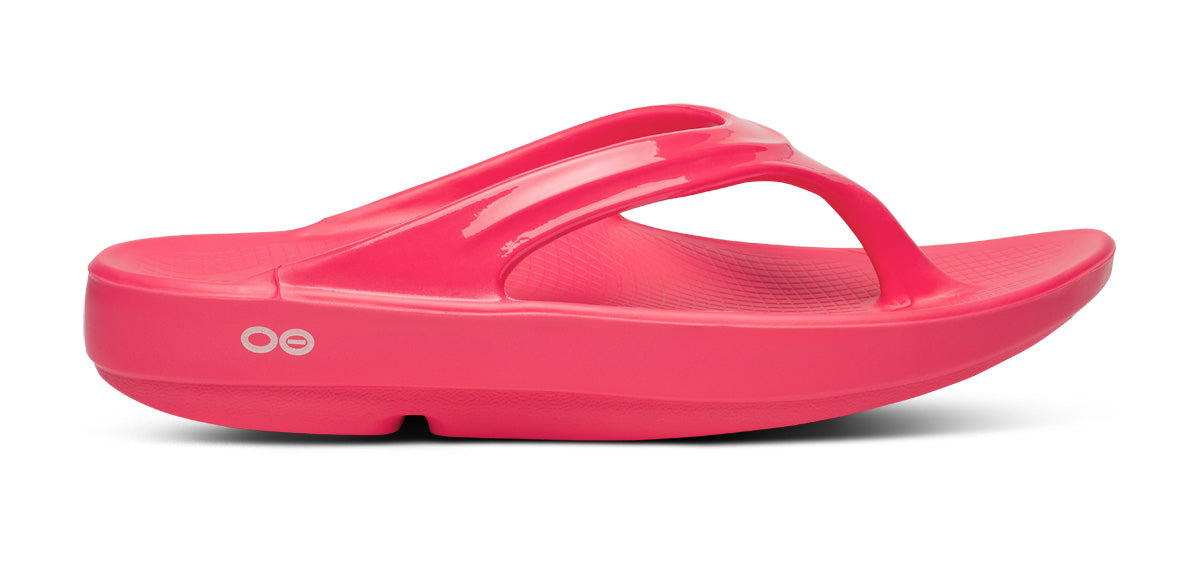 OOFOS Women&#39;s OOlala Thong - Neon Berry
