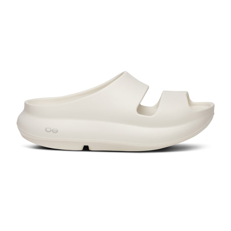 OOFOS Women's OOyea PLUS - Chalk