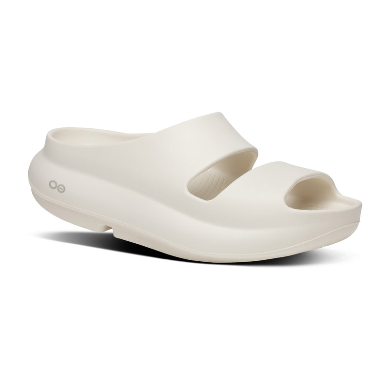 OOFOS Women's OOyea PLUS - Chalk