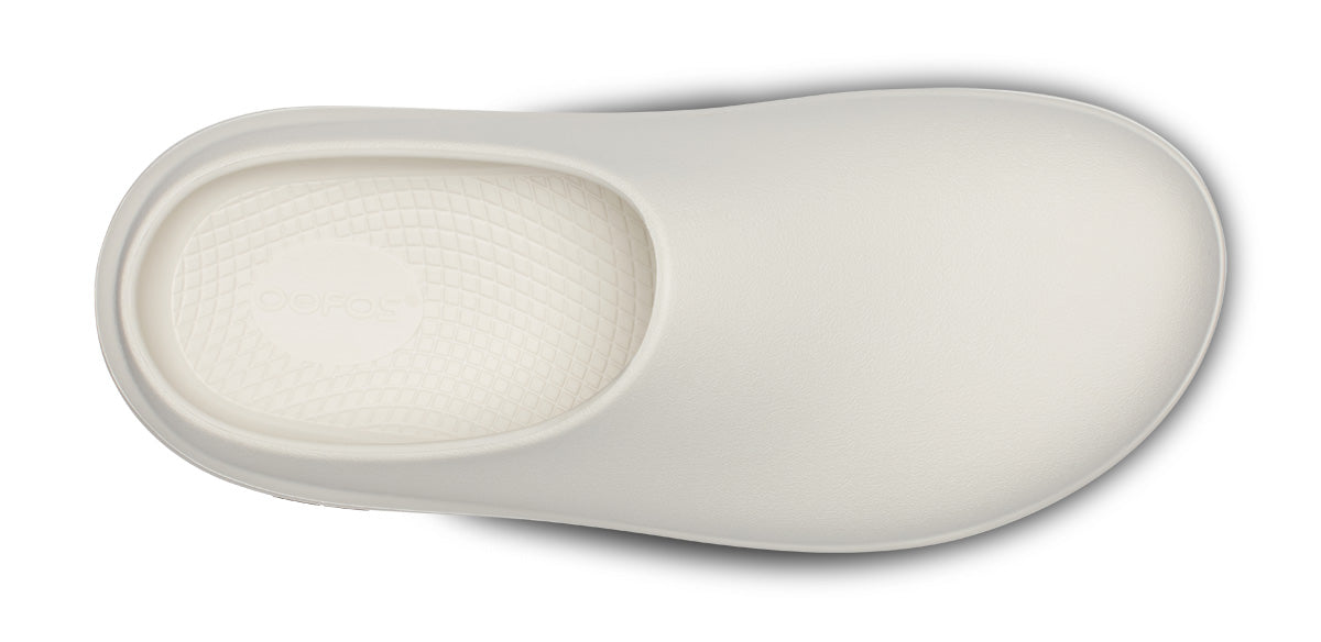OOFOS Women's OOcloog PLUS - Chalk
