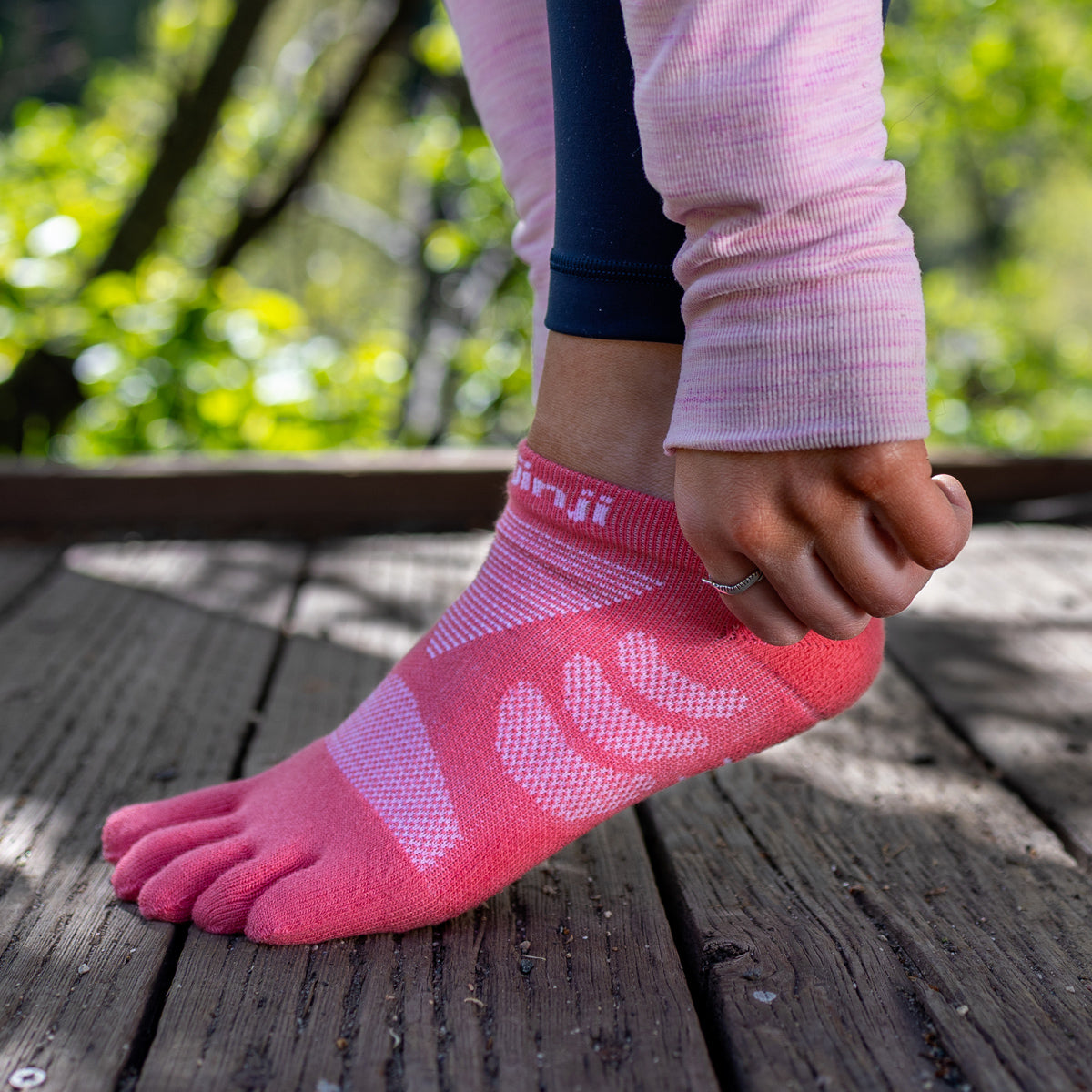 Injinji Womens Specific Ultra Run No Show Running Socks