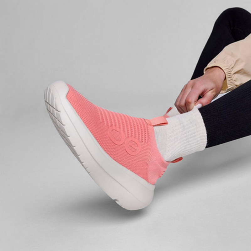 OOFOS Women's OOmy Zen - Coral