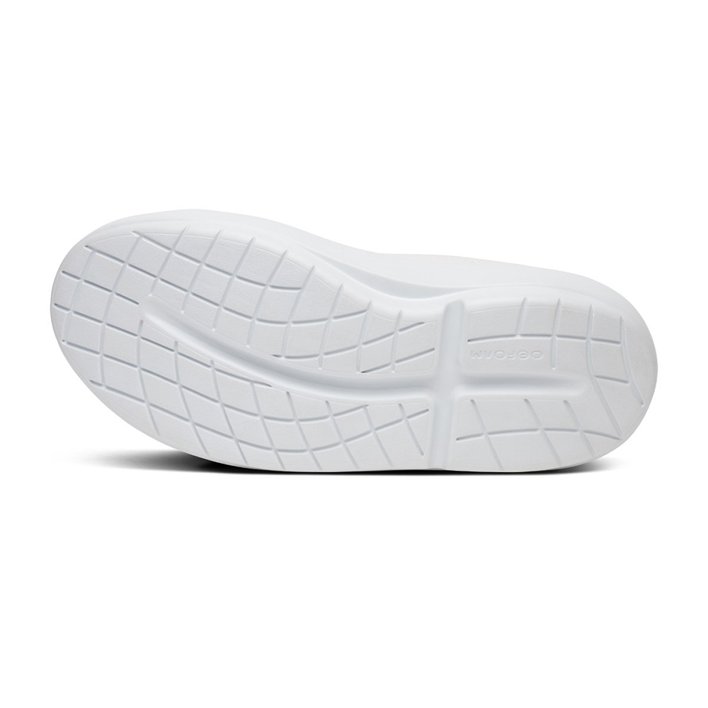 OOFOS Women's OOmg Club Plus - White
