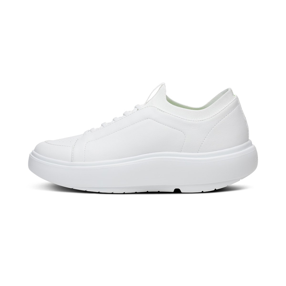 OOFOS Men's OOmg Club Plus - White