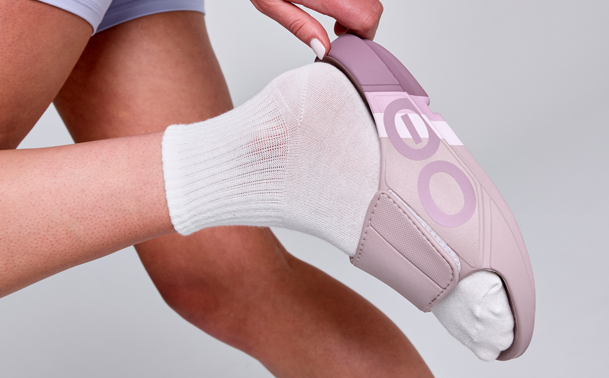OOFOS Women&#39;s OOahh Sport Flex LTD Edition Slide - Orchid Rally