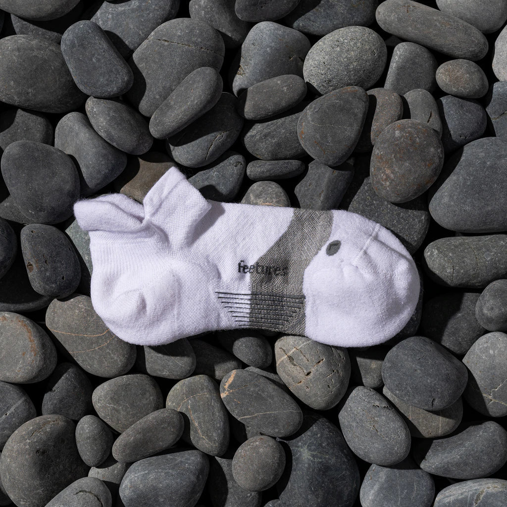 Feetures Merino 10 Cushion Tab Socks