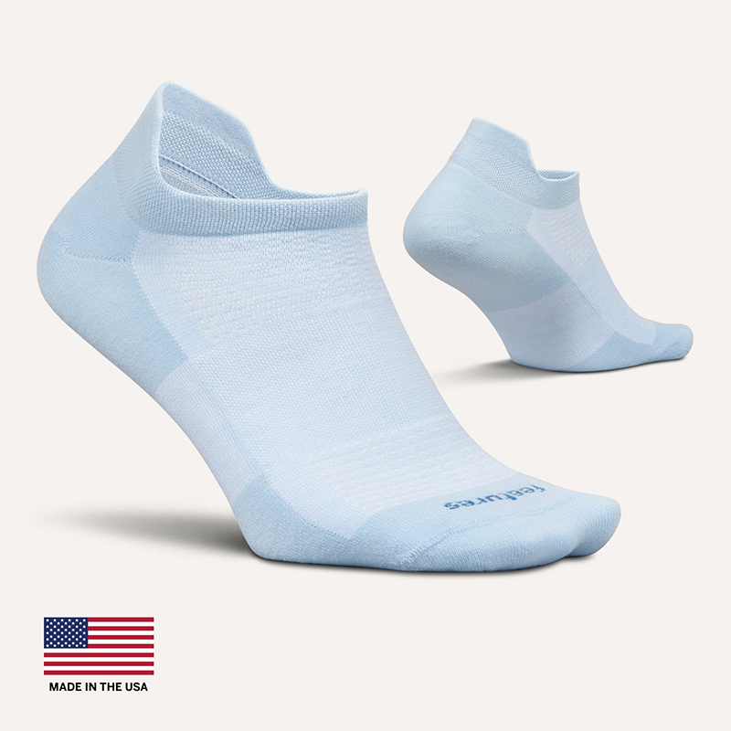 Feetures High Performance Ultra Light Cushion Tab Socks