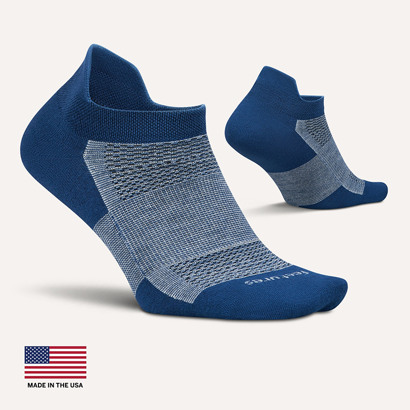 Feetures High Performance Ultra Light Cushion Tab Socks