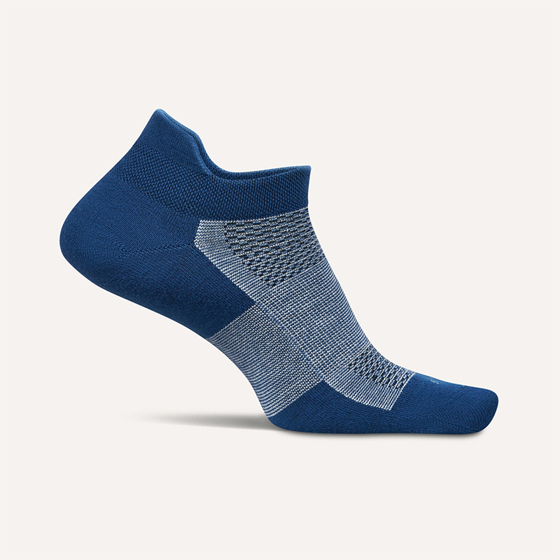 Feetures High Performance Ultra Light Cushion Tab Socks