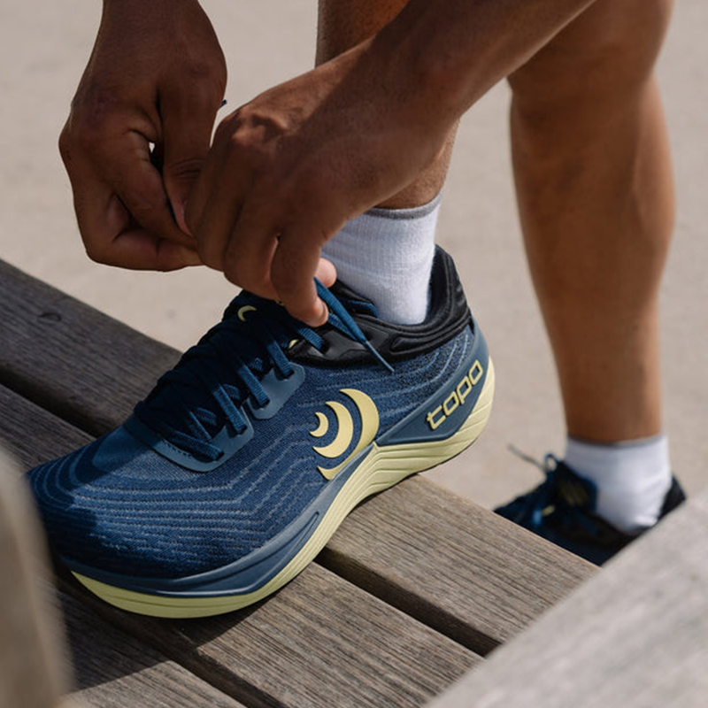 Topo Athletic Ultrafly 5 Mens Road Running Shoes
