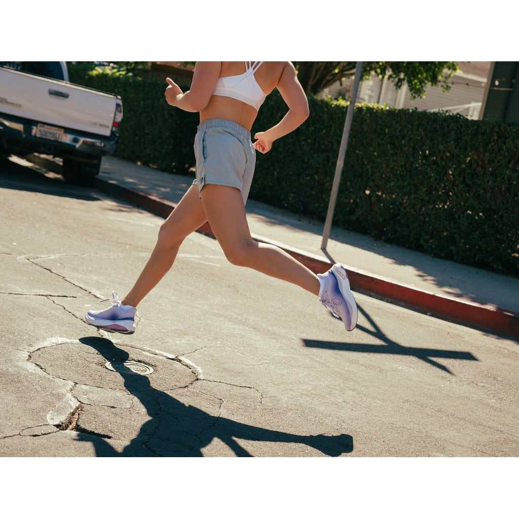 Topo Athletic AURA - Women&#39;s Road Running Shoes