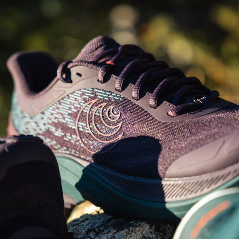 Topo Athletic ULTRAVENTURE 4 - Womens Trail Running Shoes