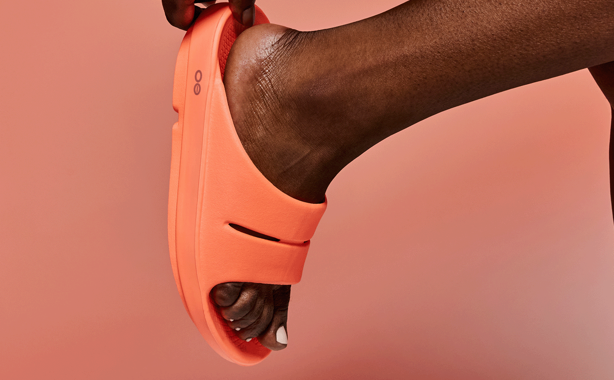 OOFOS Women&#39;s OOahh Slide - Sunburst