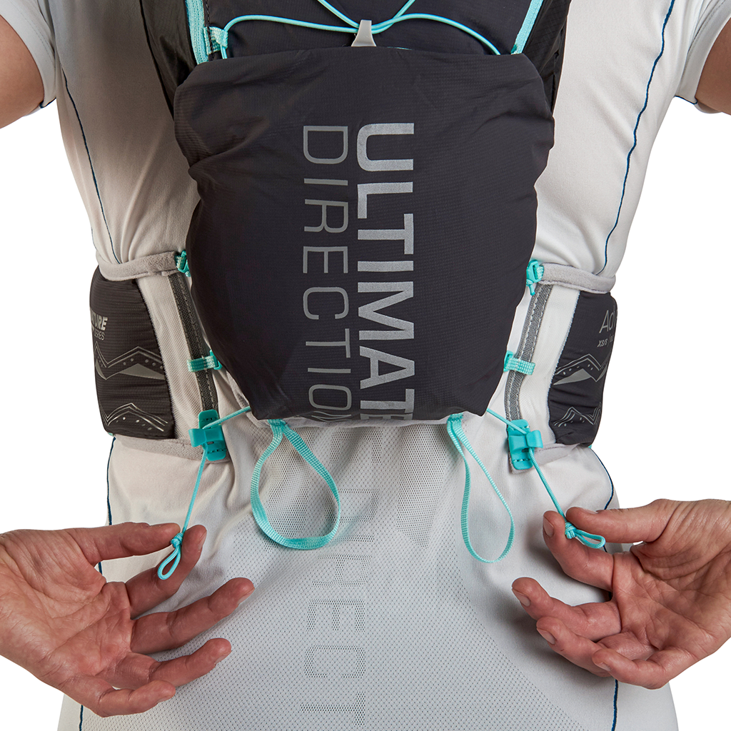 SALE:Ultimate Direction Adventure Vesta 5.0 Womens Hydration Pack