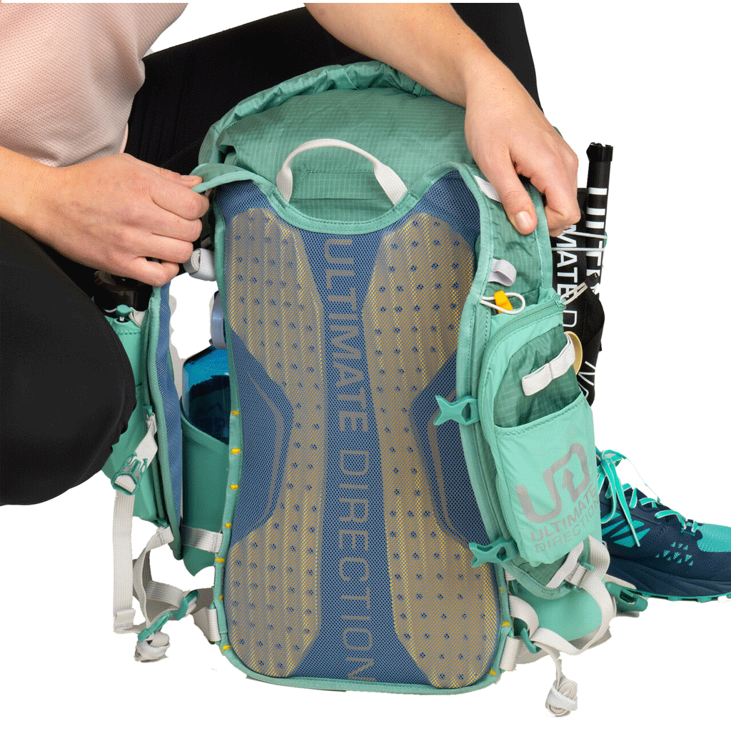 Ultimate Direction FastpackHER 20 Women&#39;s Running Backpack