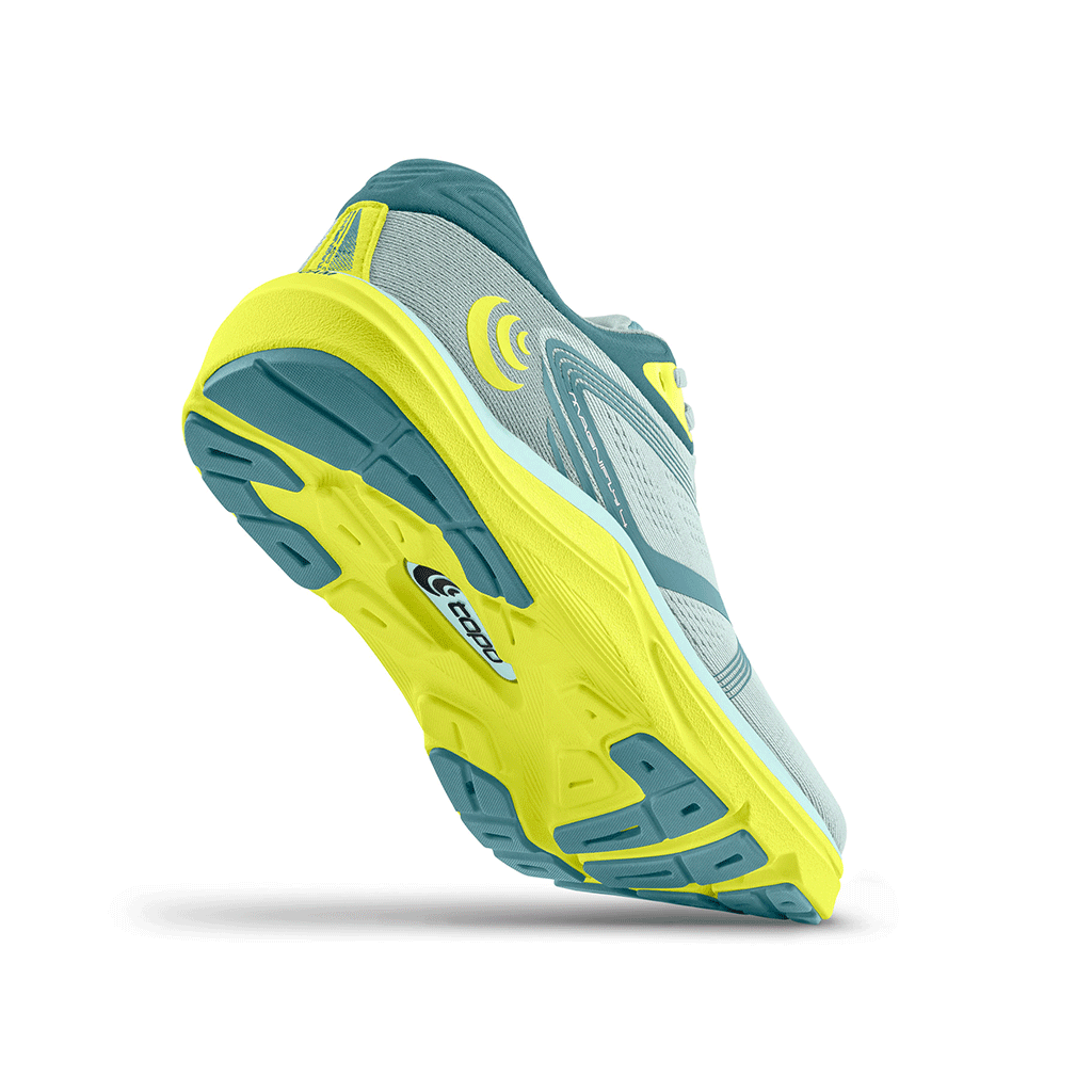 Topo Athletic MAGNIFLY 4 Women&#39;s Road Running Shoes